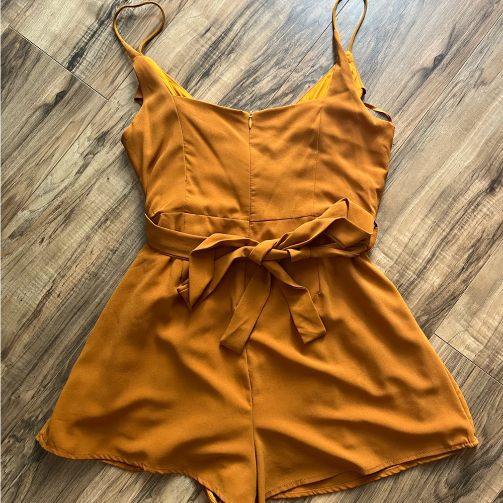 NEW Style Rack Romper - Picture 3 of 6